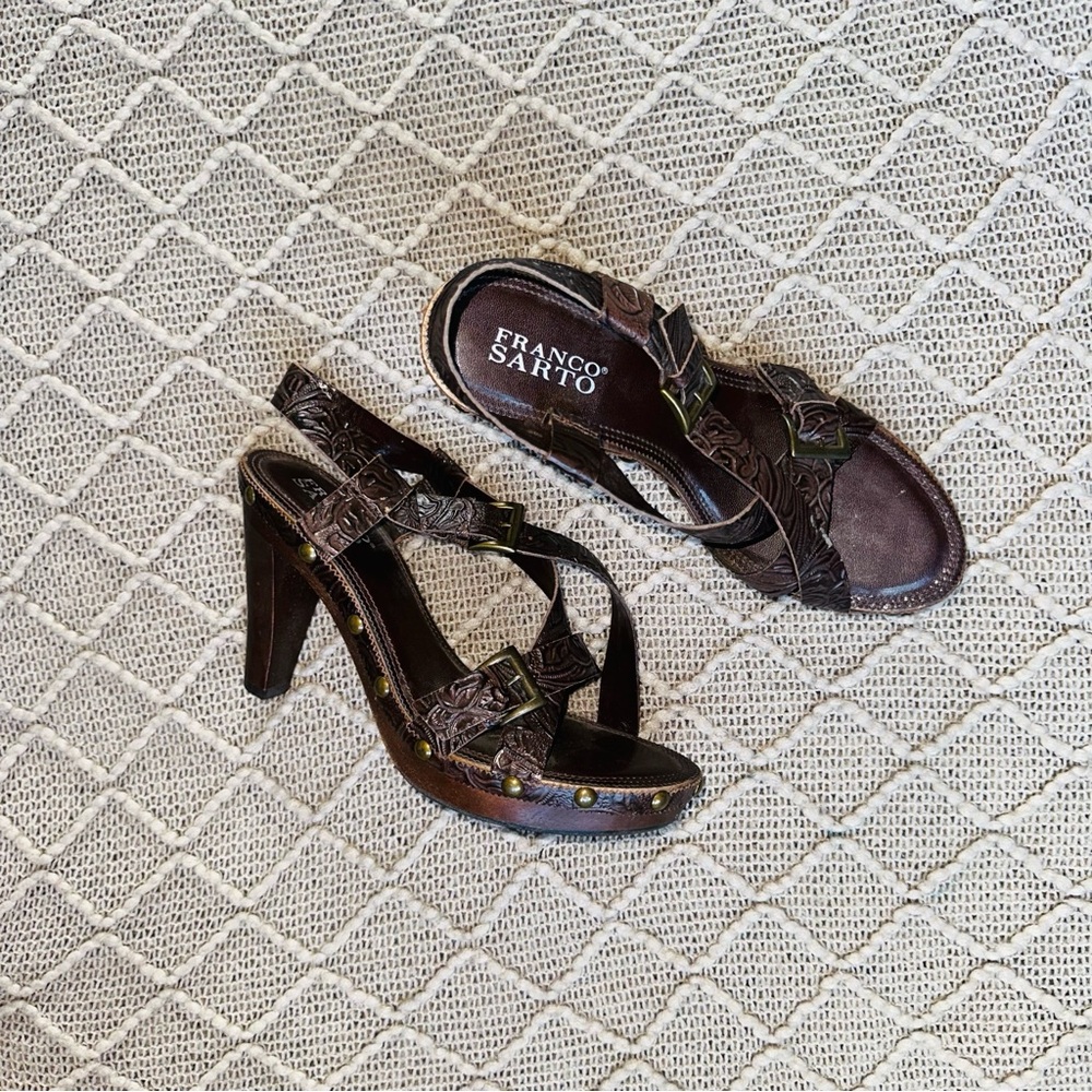 Franco Sarto Leather Brown Heels 8.5 Strappy Textured Buckle Western Boho Wood